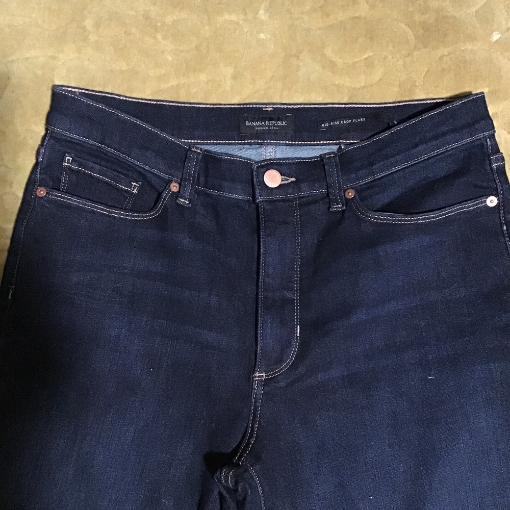 Banana Republic Mid-Rise Crop Flare Size 30